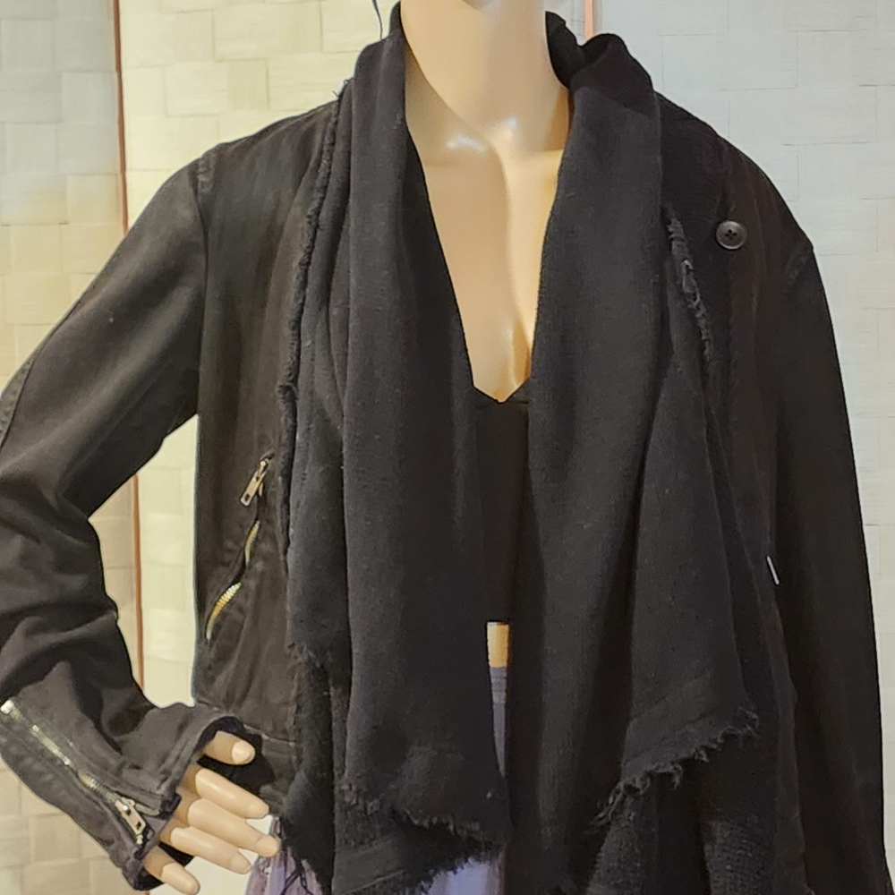Chic Black FREE PEOPLE JEAN Shawl JACKET